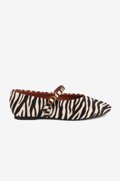 Intentionally Blank Larisa Flats Zebra In Multi