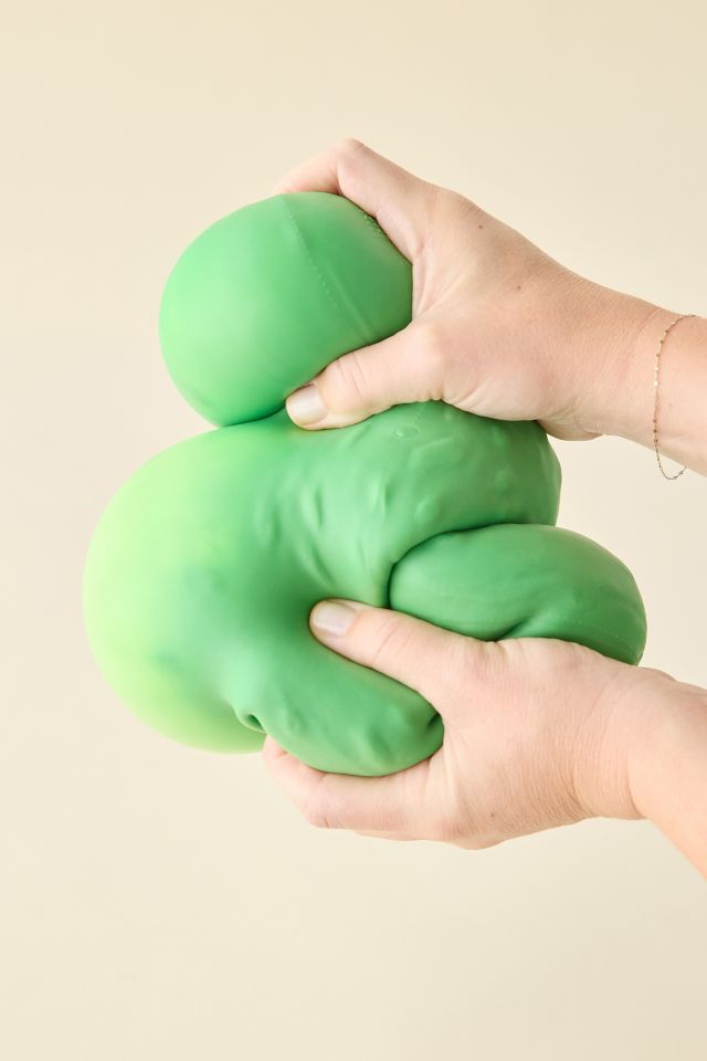 Easy Sqweezy Pickle Squishy #1