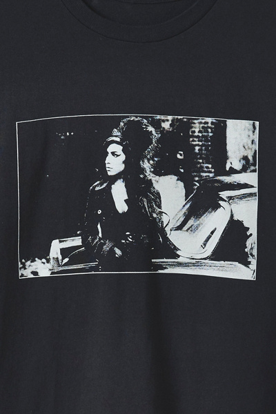 Amy Winehouse Photo Graphic Tee