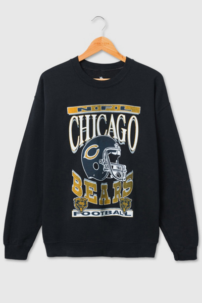 Junk Food NFL Helmet Flea Market Crew Neck Sweatshirt in Chicago Bears, Men’s at Urban Outfitters