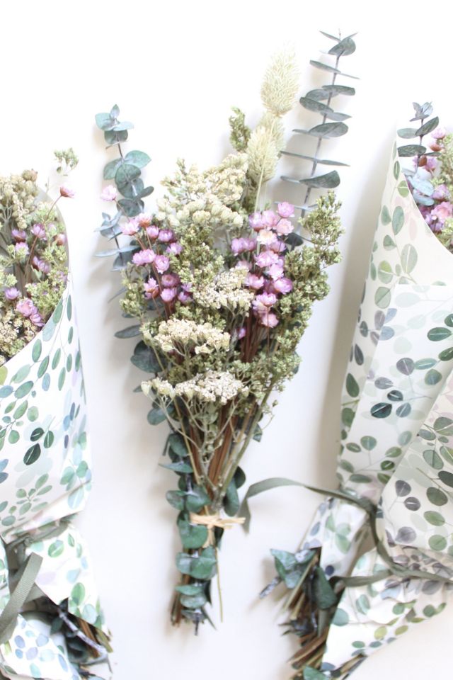 Roxanne’s Dried Flowers Field Notes Bouquet #1