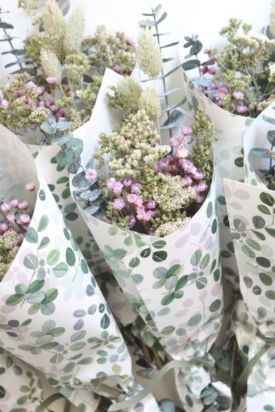 Roxanne’s Dried Flowers Field Notes Bouquet