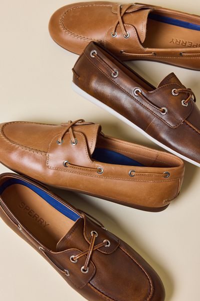 Sperry Women's Slim Boat Shoe