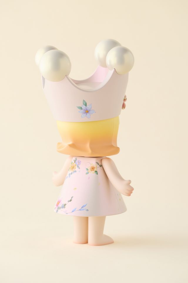 POP MART Mega Royal Molly 400% Velvet Flowers Figure #1