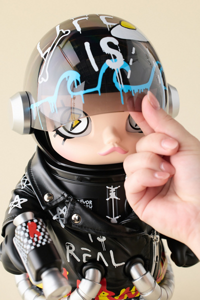 POP MART Mega Space Molly 400% Trevor Andrew Figure