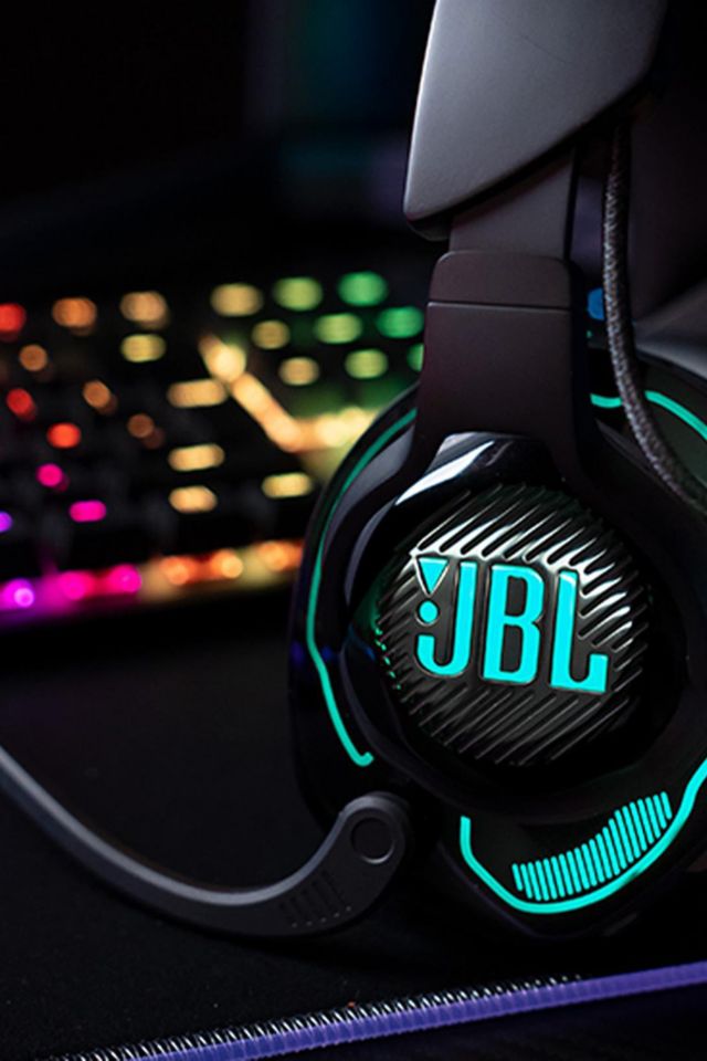 JBL Quantum 910X Wireless Noise Cancelling Gaming Headphones #3