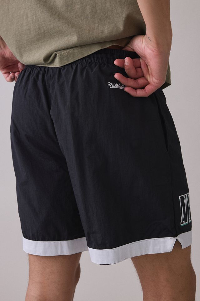 Mitchell & Ness MLB In The City New York Yankees Nylon Shorts #2