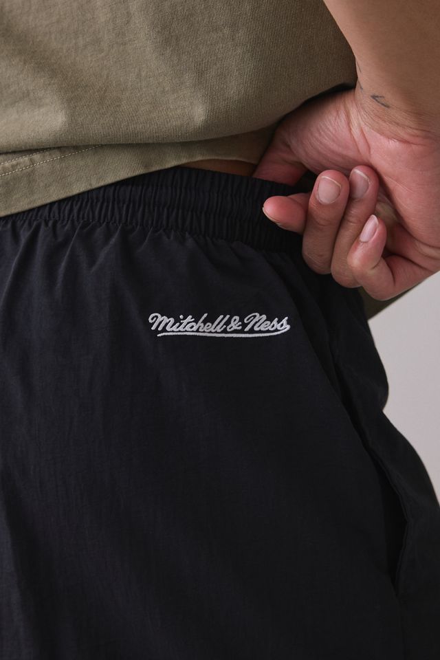 Mitchell & Ness MLB In The City New York Yankees Nylon Shorts #4