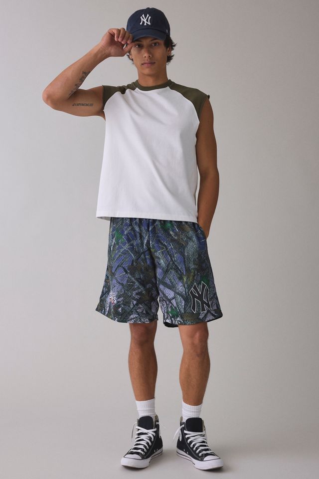 Mitchell & Ness Quiet Blaze MLB New York Yankees Logo Camo Shorts #4