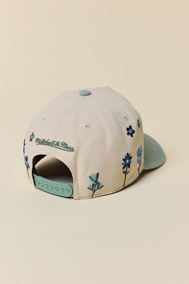 Mitchell & Ness MLB New York Yankees In Bloom Snapback Hat #1