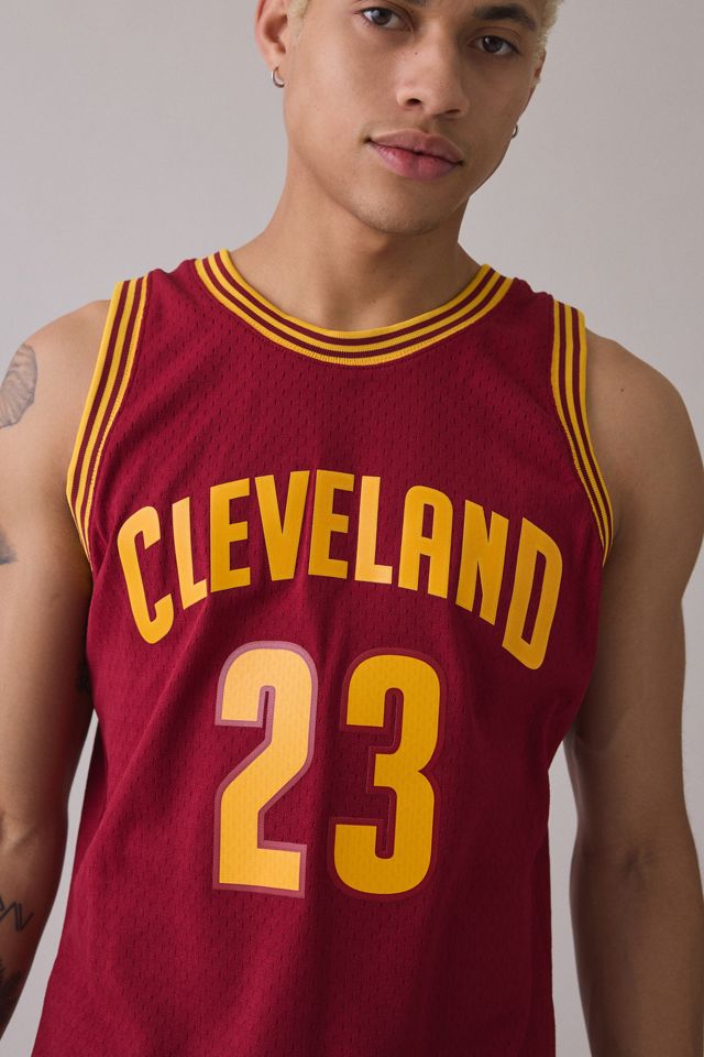 Mitchell & Ness NBA Cleveland Cavaliers 2015 LeBron James Basketball Jersey #2