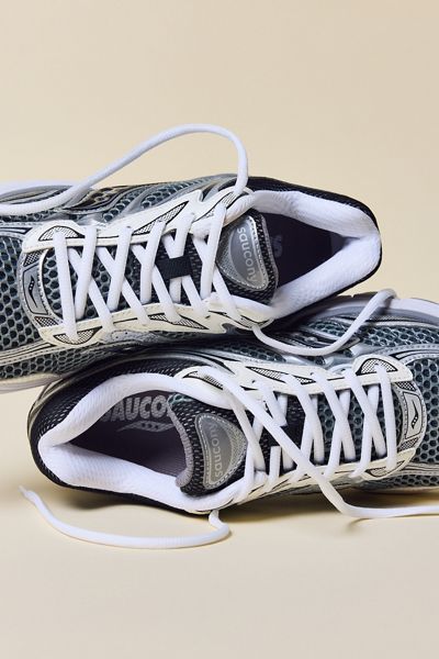 Saucony Men's ProGrid Omni 9 Sneakers