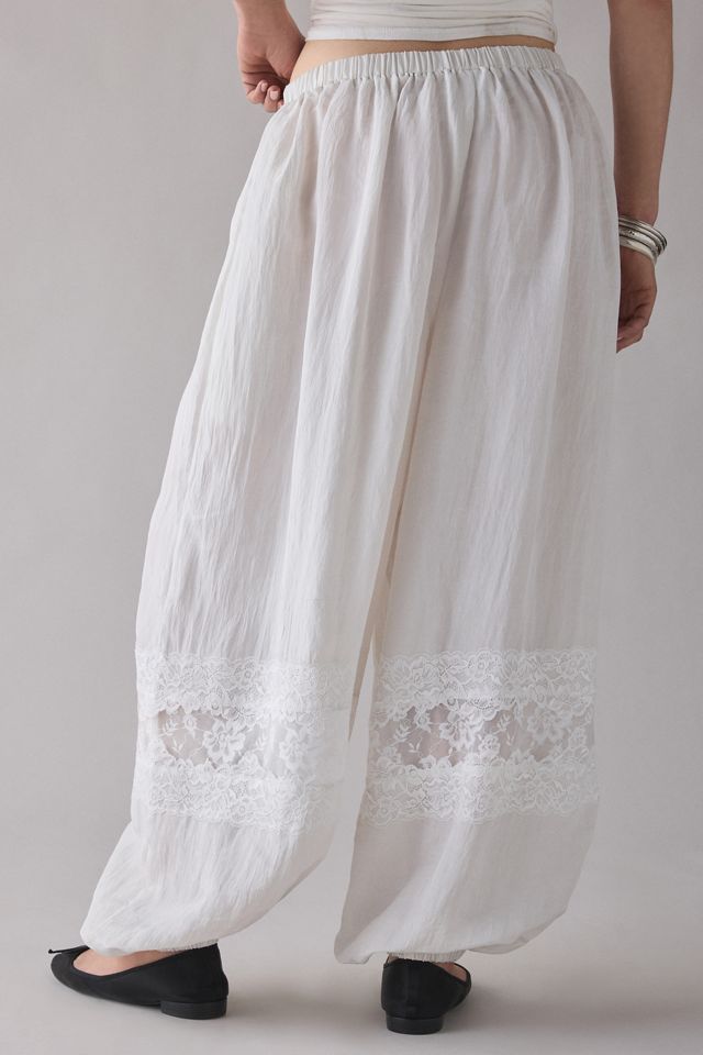 Kimchi Blue Luna Lace Baggy Balloon Pants | Urban Outfitters