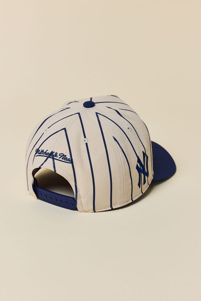 Mitchell & Ness MLB New York Yankees Pinstripe Hat #1