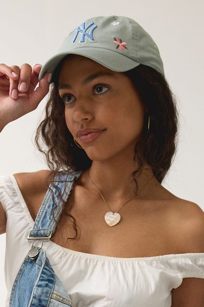 Mitchell & Ness MLB New York Yankees Floral Dad Hat
