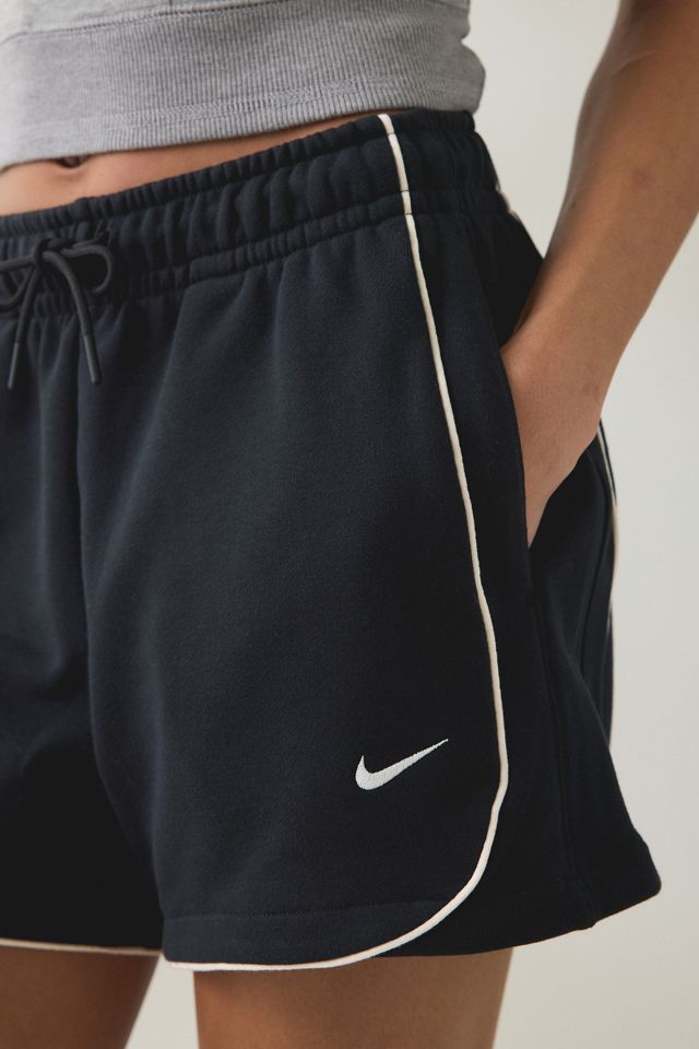 Nike Sportswear Loose Mid-Rise 3" Fleece Shorts #5