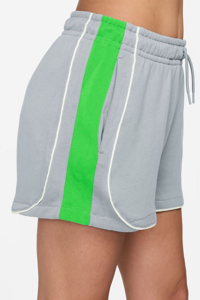 Nike Sportswear Loose Mid-Rise 3" Fleece Shorts #1