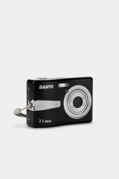 Sanyo VPC-S750 Digital Point and Shoot Camera