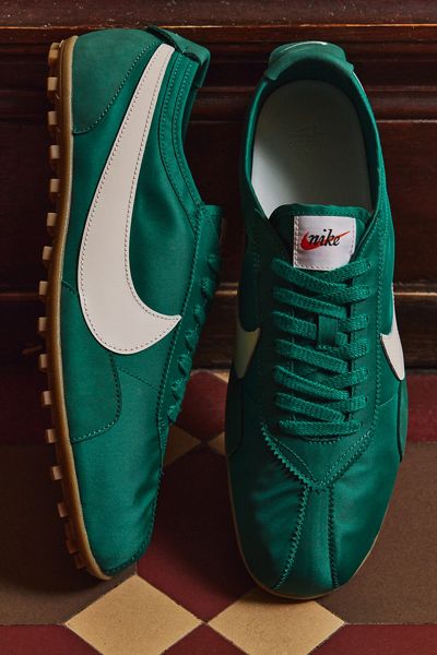 Nike Women's Moon Shoe OG Sneakers