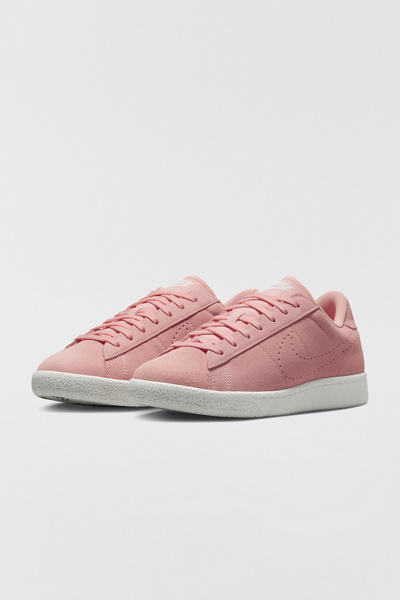 Nike Women's Tennis Classic CS Sneakers