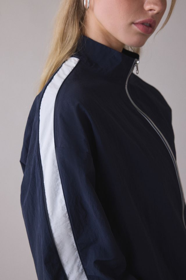 106081235_041_b3?$xlarge$&fit=
