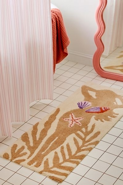 Tiger Shape Tufted Bath Mat | Urban Outfitters