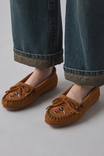 Minnetonka Thunderbird Animikii Suede Moccasin