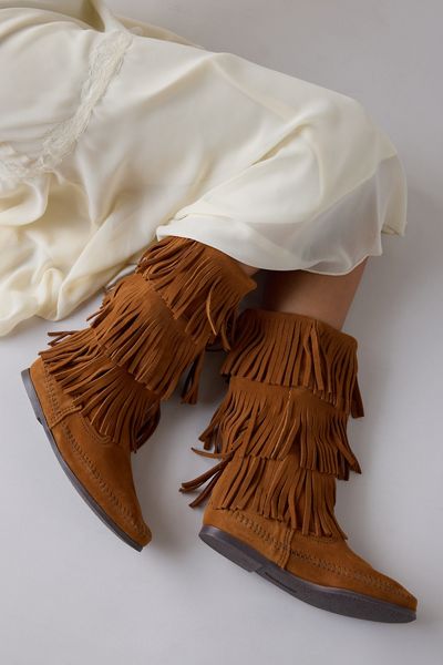 Minnetonka 3-Layer Fringe Boots