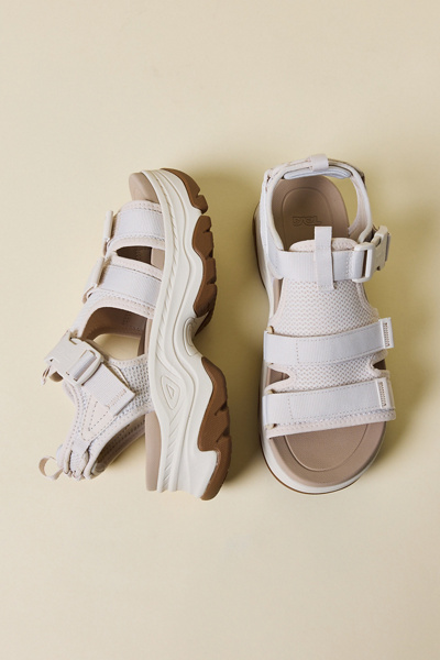 Teva Women's Hurricane Ampsole Gaila Sandals | Urban Outfitters Canada