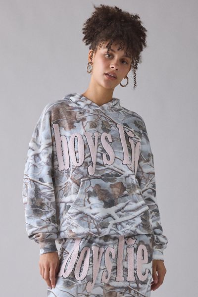 Stussy Wendel Paisley Crew Neck Sweatshirt | Urban Outfitters