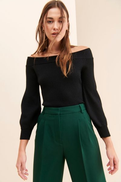 Dress Forum Off The Shoulder Sweater