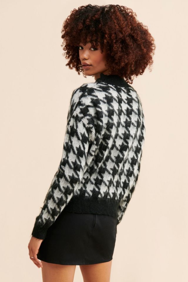 Molly Bracken Houndstooth Pullover #1