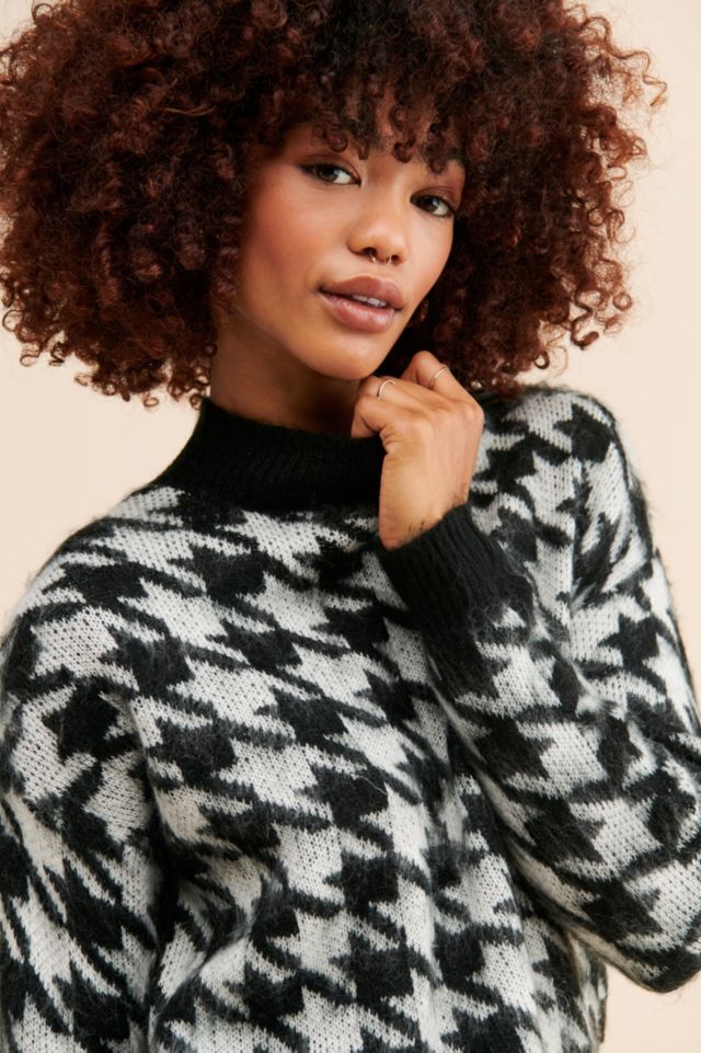 Molly Bracken Houndstooth Pullover #2