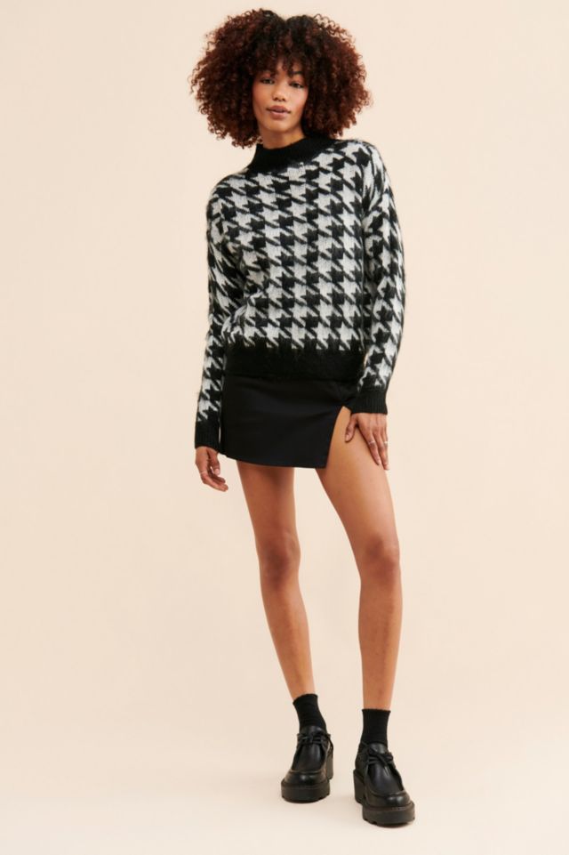 Molly Bracken Houndstooth Pullover #3