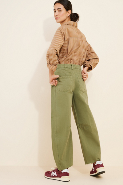 [BLANKNYC] Garment Dye Barrel Leg Jeans