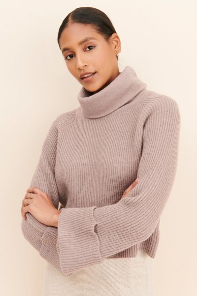 4SI3NNA Reign Sweater