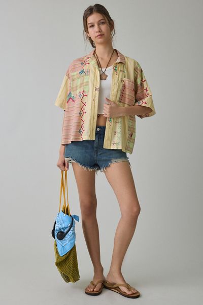 BDG Keepsake Souvenir Graphic Short Sleeve Button-Up Shirt