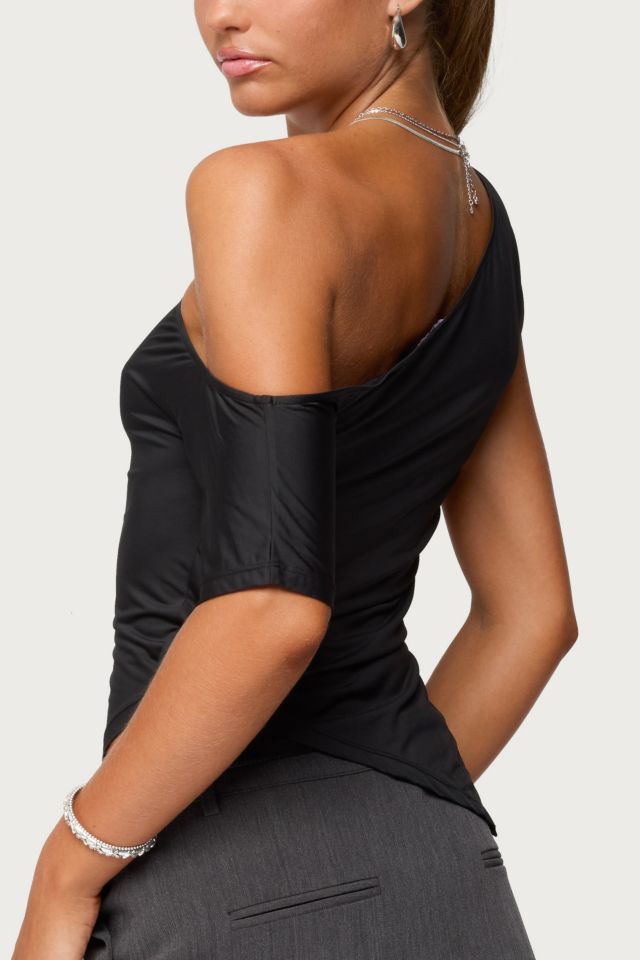 Edikted Katana Asymmetric Off Shoulder Top #4