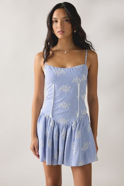 Graduation Guest Dresses for Women | Urban Outfitters Canada