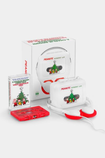 Peanuts "A Charlie Brown Christmas" CP-81 Portable Cassette Player + Cassette Set
