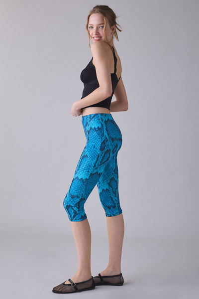 Blumarine blugirl ブルーガール　パンプス　39 2足セット AFRM Gianna Blue Fish Snake Mesh Capri Pants | Urban Outfitters