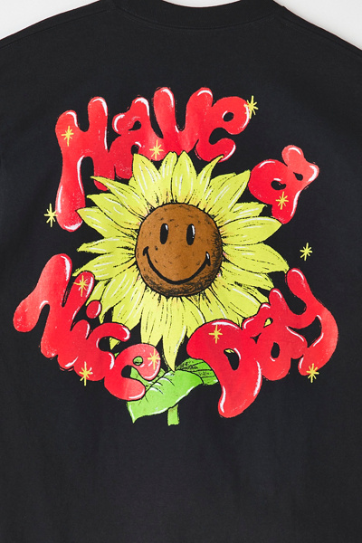 Market Studios Sunflower Graphic Tee