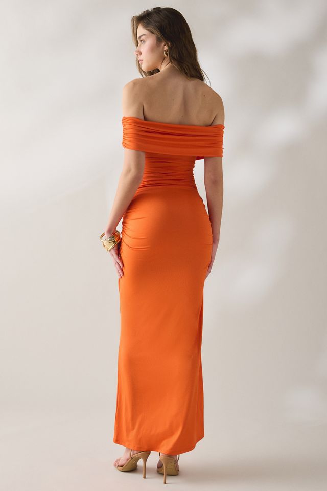 Robe longue à épaules dénudées avec fronces et nœud devant Calista NIA #3