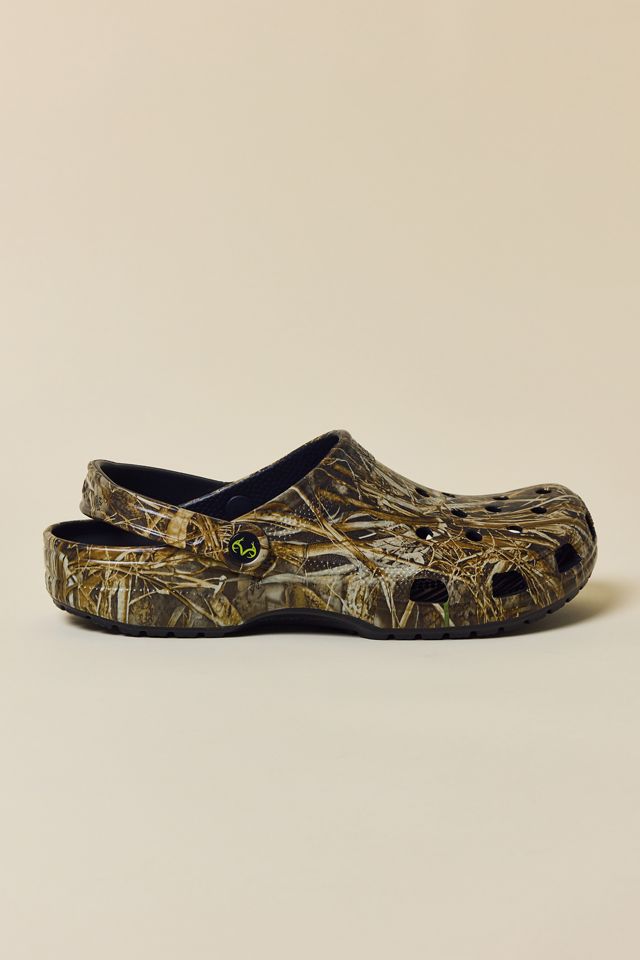 Crocs Men's Realtree MAX-7® Classic Clogs #1