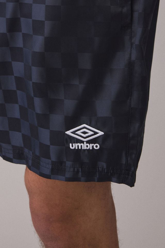 Umbro UO Exclusive Checkerboard Pattern 7” Shorts | Urban Outfitters