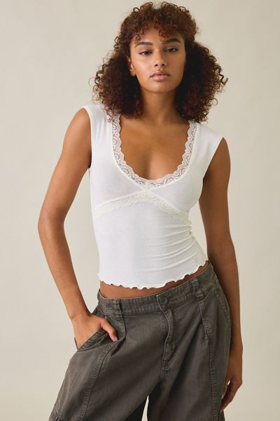 Kimchi Blue Mary Long Sleeve Lace Trim V-Neck Top | Urban Outfitters