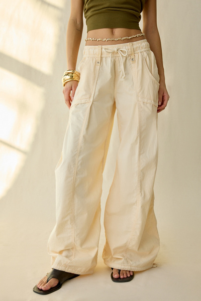 BDG Sunridge Mid-Rise Cargo Balloon Pants in Ivory, Women's at Urban Outfitters