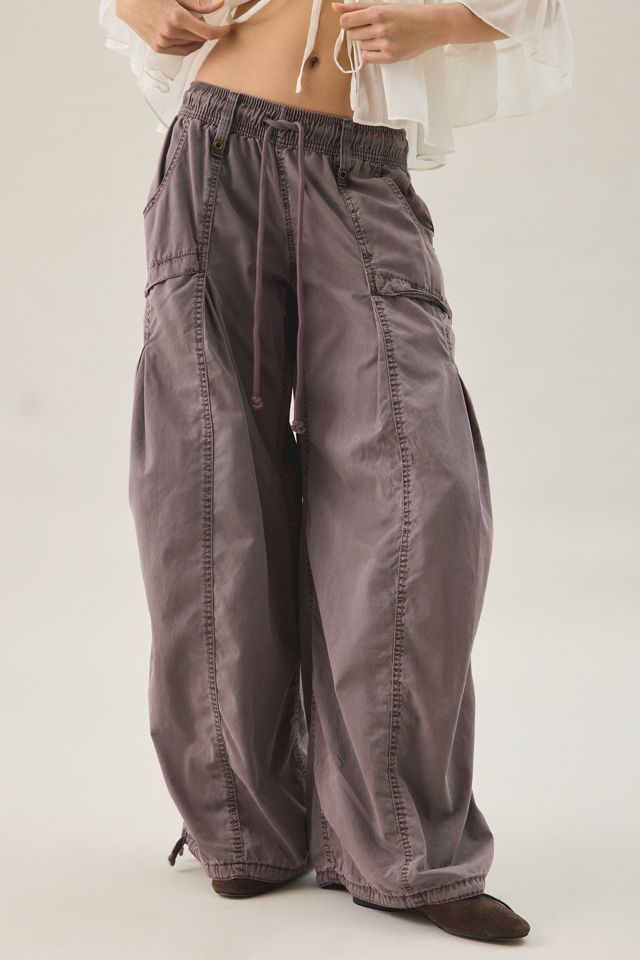 BDG Sunridge Mid-Rise Cargo Balloon Pants #1