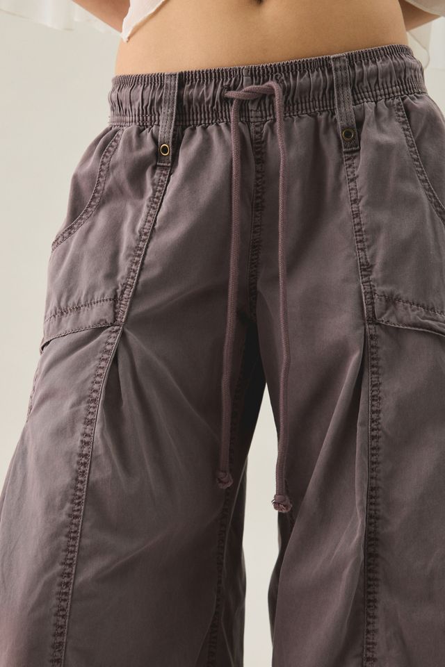 BDG Sunridge Mid-Rise Cargo Balloon Pants #3