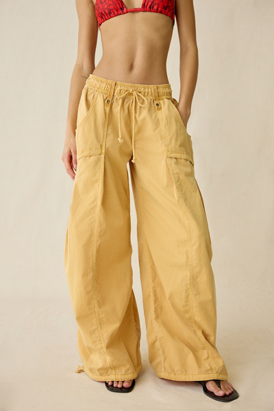 BDG Sunridge Mid-Rise Cargo Balloon Pants #1